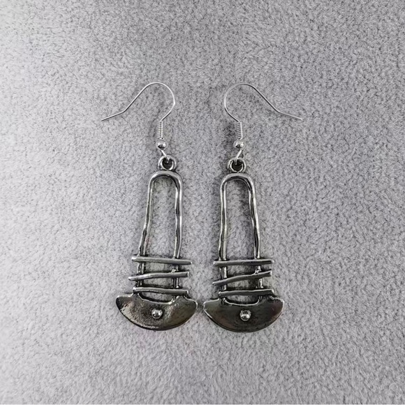 ⭕️BOGO FREE⭕️ Boho silver abstract minimalist earrings / NWOT - Picture 5 of 6